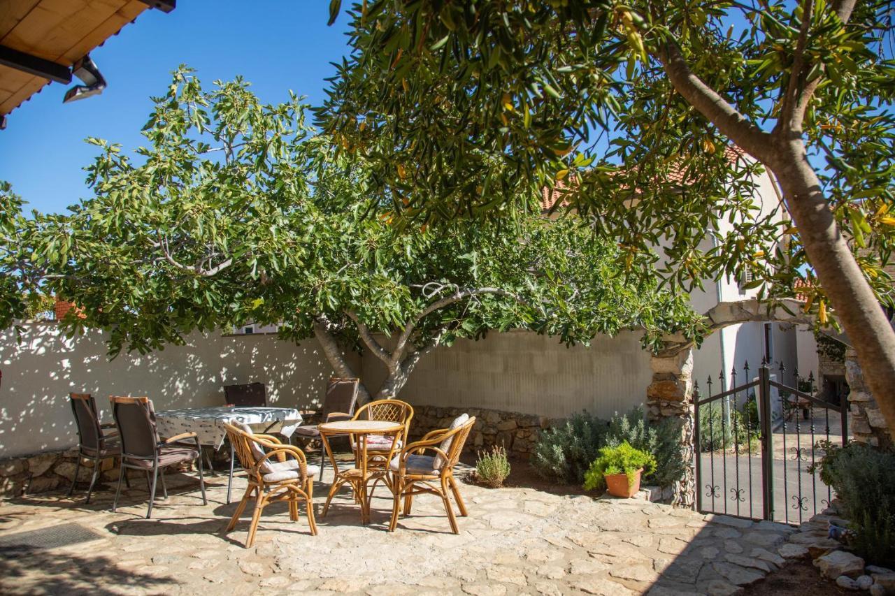 Apartments By The Sea Milna, Vis - 8895 Rukavac  Extérieur photo