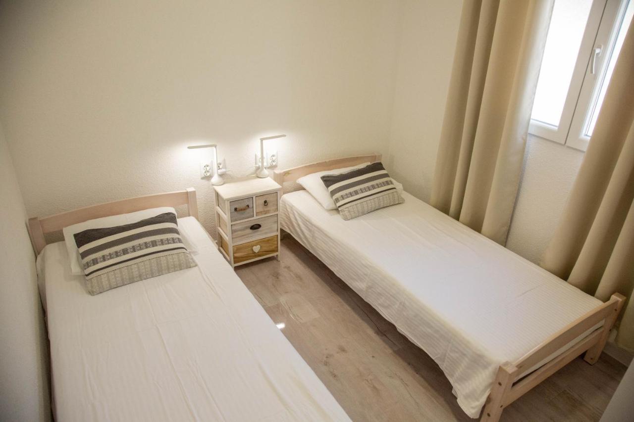 Apartments By The Sea Milna, Vis - 8895 Rukavac  Extérieur photo